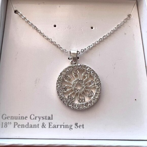 Genuine Crystal 18”‎ Pendant | Necklace only. - Picture 1 of 5